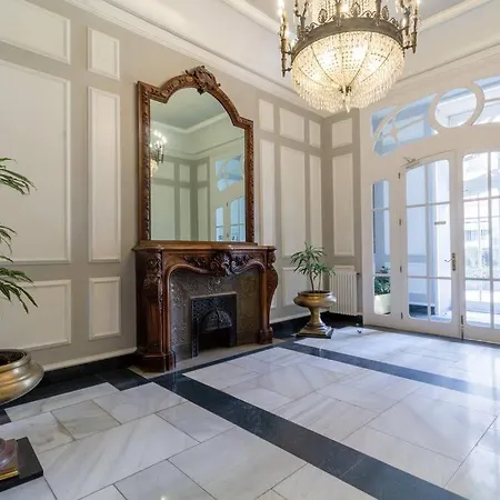 Apartment En Un Edificio Senorial: Duplex Totalmente Nuevo. *