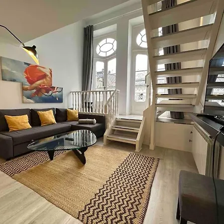 En Un Edificio Senorial: Duplex Totalmente Nuevo. Apartment Vigo